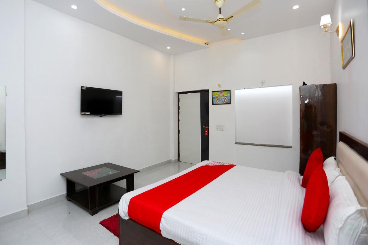 Hotel Rest Palace Agra  Dış mekan fotoğraf